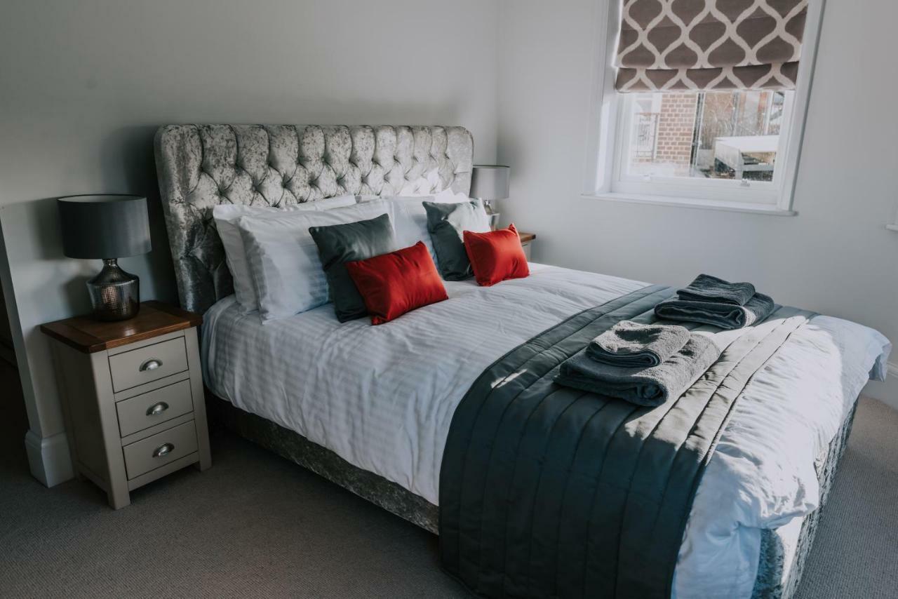 Cavendish House With Secure, Allocated Parking, 2 Mins Walk From Windsor Castle Eksteriør billede