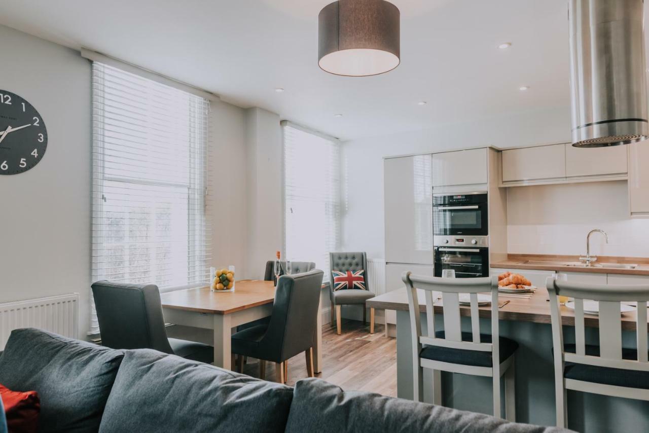 Cavendish House With Secure, Allocated Parking, 2 Mins Walk From Windsor Castle Eksteriør billede