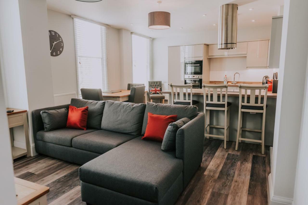 Cavendish House With Secure, Allocated Parking, 2 Mins Walk From Windsor Castle Eksteriør billede