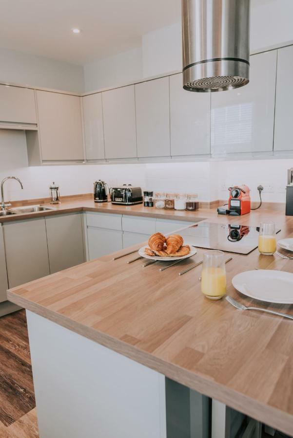 Cavendish House With Secure, Allocated Parking, 2 Mins Walk From Windsor Castle Eksteriør billede