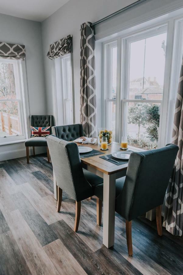 Cavendish House With Secure, Allocated Parking, 2 Mins Walk From Windsor Castle Eksteriør billede
