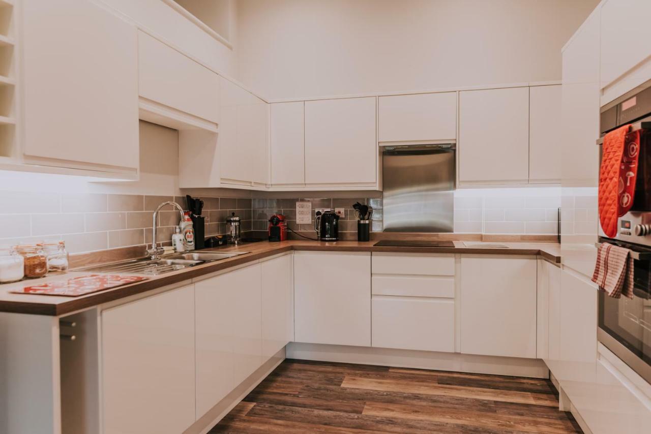 Cavendish House With Secure, Allocated Parking, 2 Mins Walk From Windsor Castle Eksteriør billede