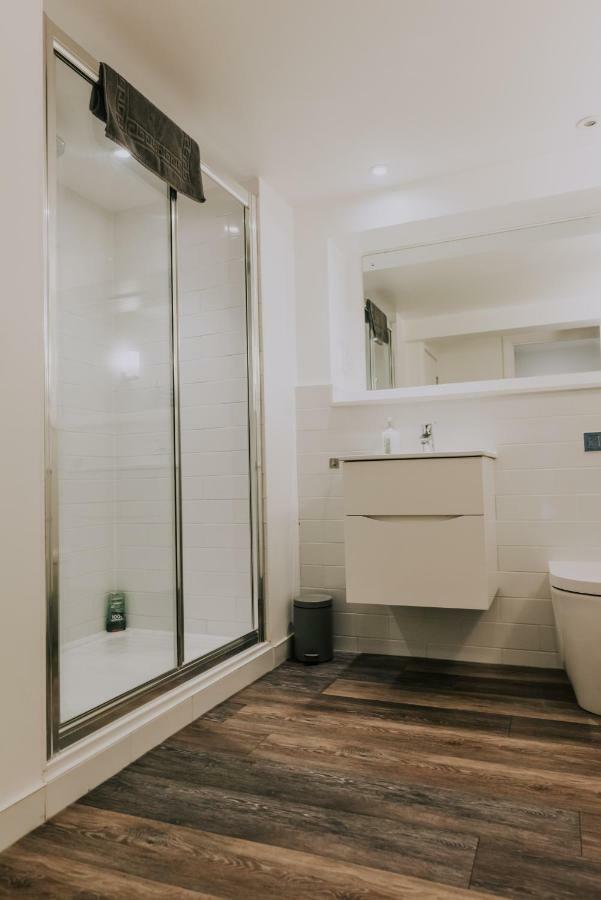 Cavendish House With Secure, Allocated Parking, 2 Mins Walk From Windsor Castle Eksteriør billede