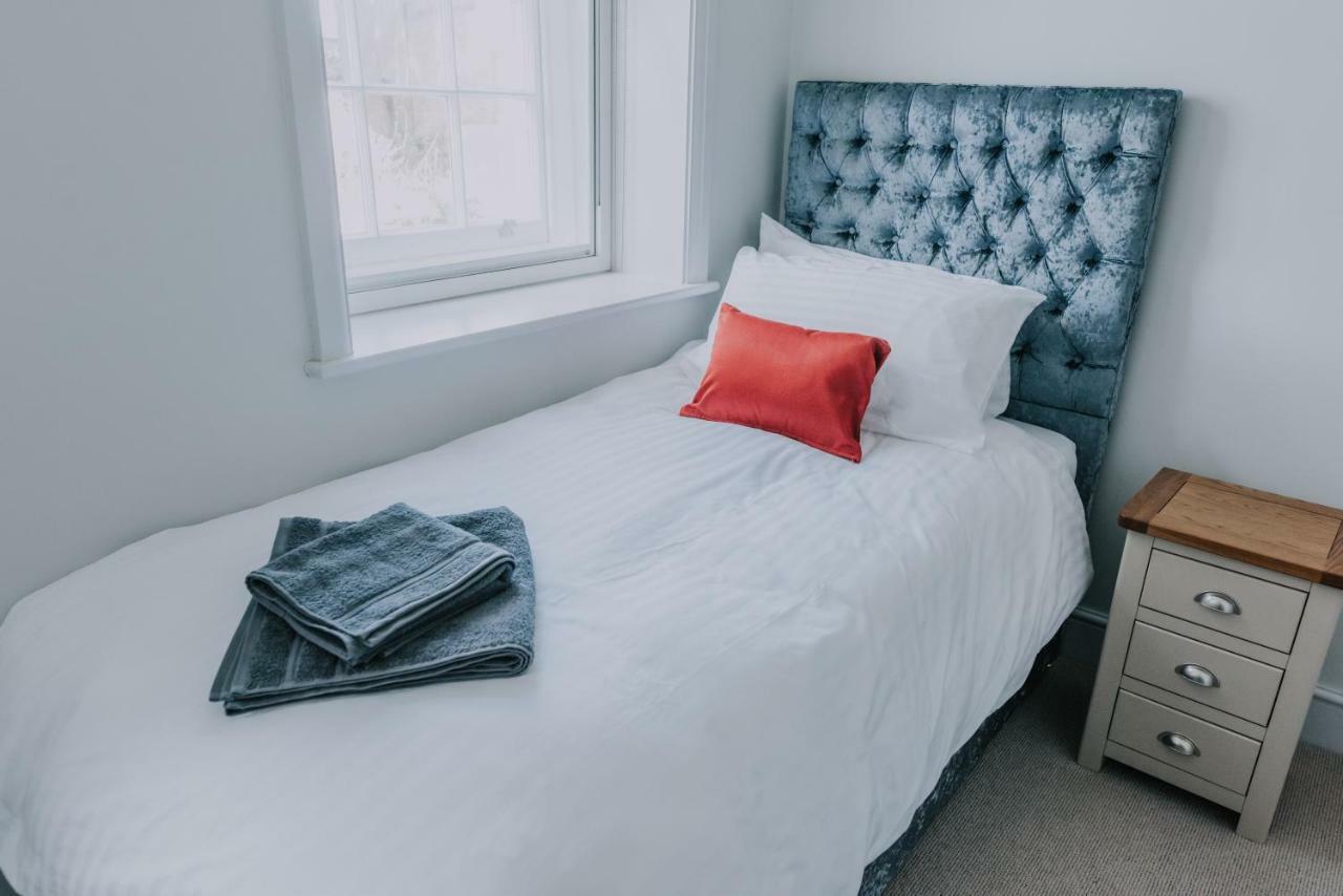 Cavendish House With Secure, Allocated Parking, 2 Mins Walk From Windsor Castle Eksteriør billede